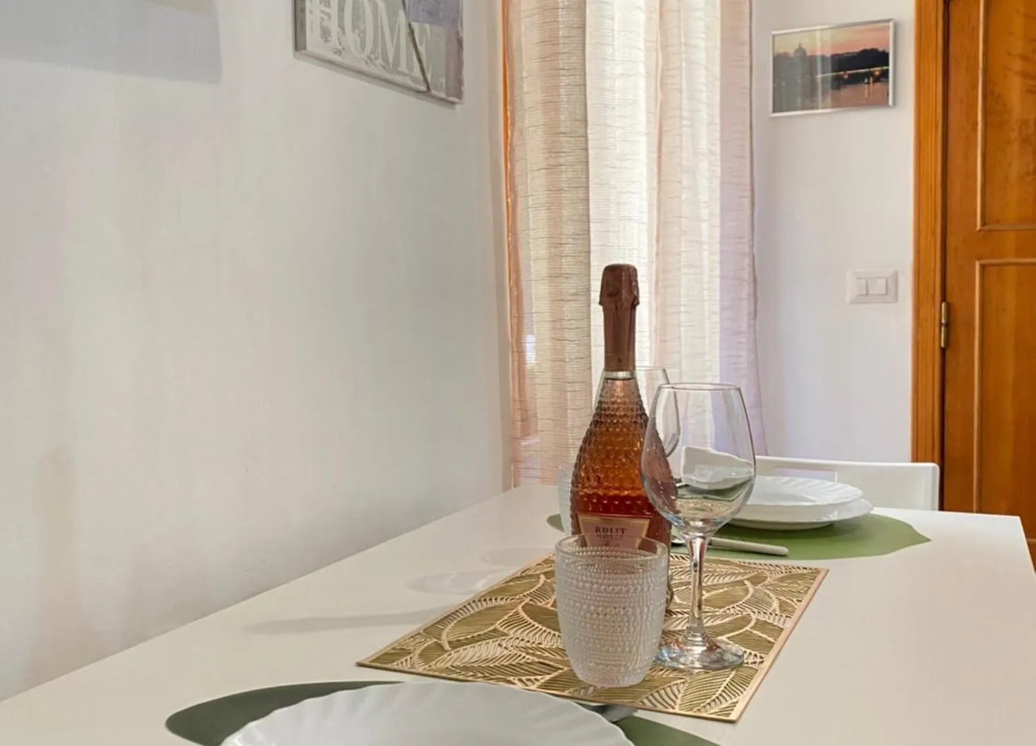 Easy Suite Roma San Pietro 0*, Rome Italy
